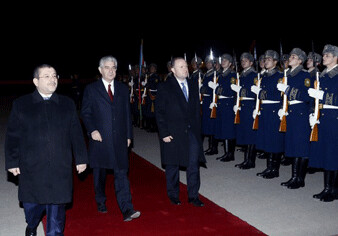 В Азербайджан прибыл премьер-министр Мальты
