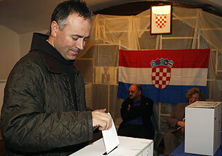 Президент Хорватии будет назван после второго тура голосования