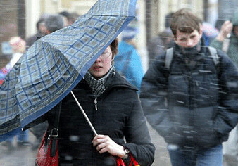 В Баку ожидается сильный ветер: предупреждение для метеочувствительных людей