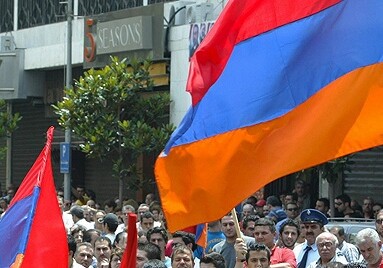 Протестующие в Ереване требуют вывода российской базы из Армении