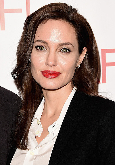 Анджелина Джоли открыла центр по борьбе с сексуальным насилием