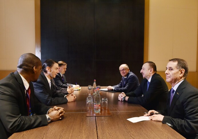 Президент Азербайджана принял спецпосланника и координатора Госдепартамента США