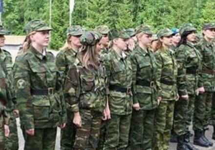 В воинских частях Минобороны Азербайджана служит около 1000 женщин