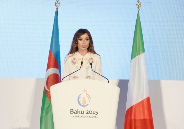 Первая леди Азербайджана презентовала в Риме Евроигры (Фото)