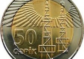 В Баку из квартиры украдено 2000 монет