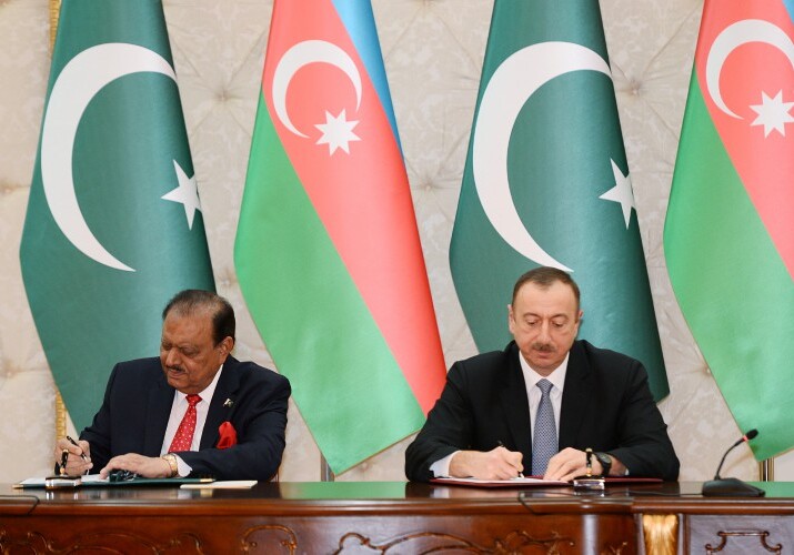 Азербайджан и Пакистан подписали ряд документов