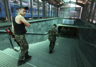 Снаряд попал в вокзал Донецка