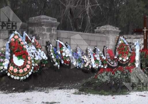 Сына Януковича похоронили на воинском кладбище в Севастополе (Видео)