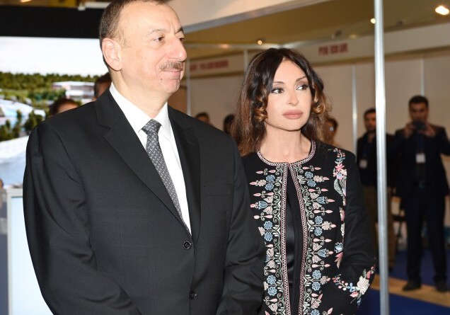 Ильхам Алиев ознакомился в Баку с международной выставкой «Туризм и путешествия»  (Фото)