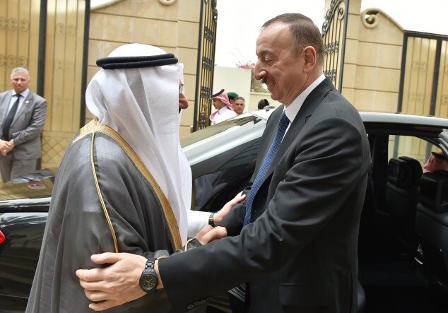 Ильхам Алиев встретился с генсеком Организации исламского сотрудничества (Фото)