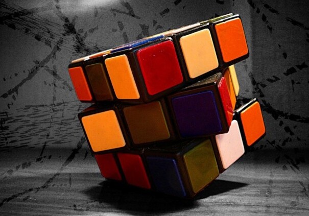 Поставлен мировой рекорд по собиранию кубика Рубика