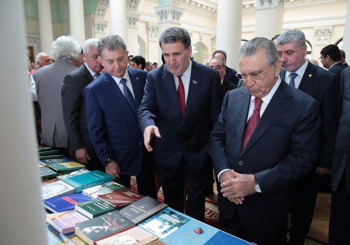 Академия наук Азербайджана подвела итоги своей работы за 2014 год (Фото)