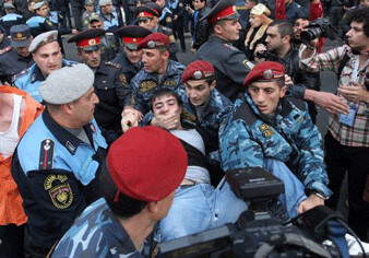 В день солидарности трудящихся полиция разогнала в Ереване протестующих работников