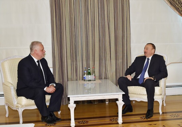 Президент Азербайджана принял посла Венгрии