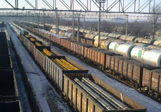 Азербайджан снизил тарифы на грузовые перевозки по железной дороге