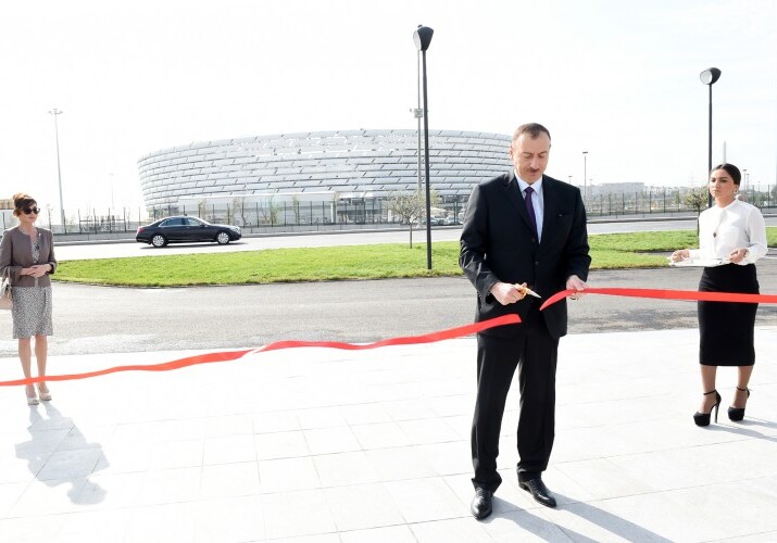 Президент Азербайджана открыл Беюкшорский бульвар и парк (Фото)