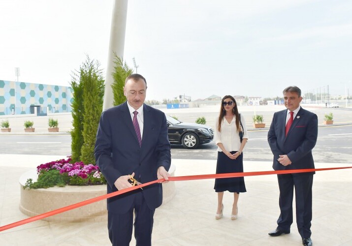 Президент Азербайджана открыл самый большой Аква-парк в стране (Фото)