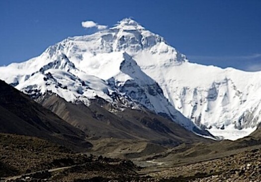 Землетрясение в Непале сдвинуло Эверест на 3 сантиметра