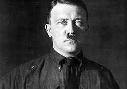 Рисунки Гитлера ушли с молотка за 450 тыс. долларов