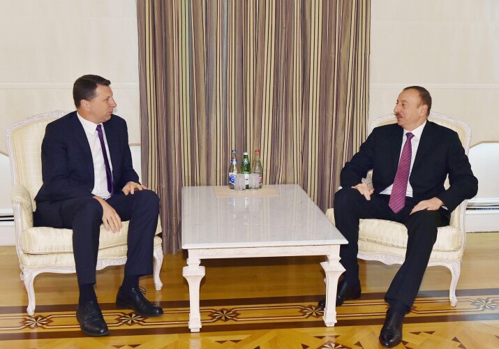 Ильхам Алиев встретился с президентом Латвии 