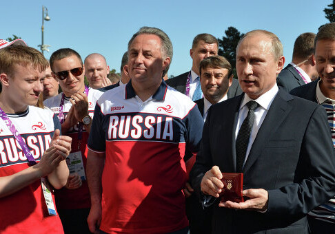 Владимир Путин поздравил сборную Россию с победой на Евроиграх