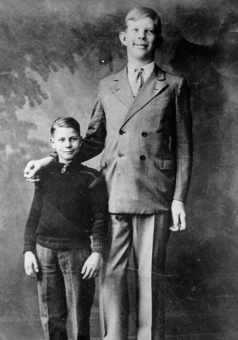 Роберт Уодлоу: самый высокий человек в истории (Фото)