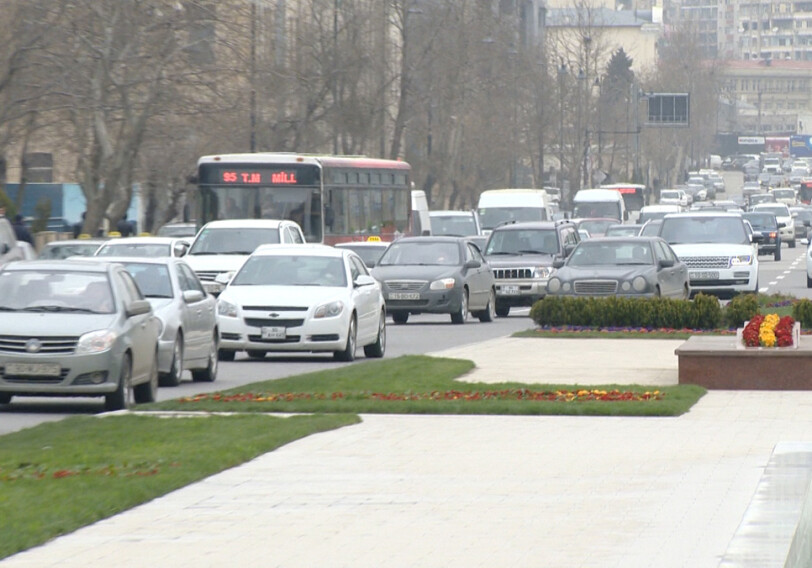 Президент Азербайджана утвердил изменения в закон «Об автомобильном транспорте»