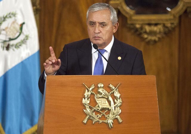 Суд Гватемалы выдал ордер на арест действующего президента страны