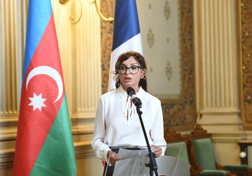 Мехрибан Алиева приняла участие в конференции по религиозной толерантности в Азербайджане (Фото)