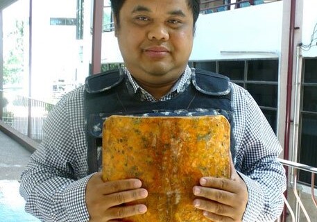 В Таиланде изобрели бронежилет из коконов шелкопряда