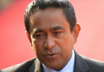 Президент Мальдив остался жив после взрыва на катере