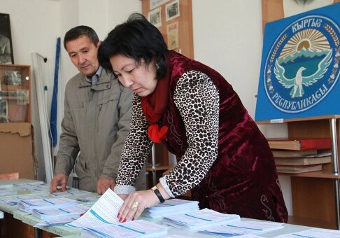 В Кыргызстане проходят парламентские выборы