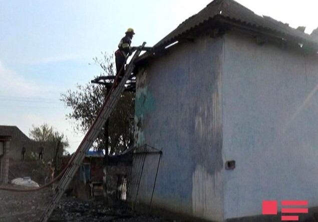 Пожар, сопровождаемый взрывом: есть пострадавшие - в Джалилабаде (Фото)
