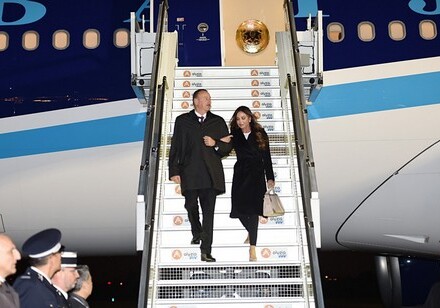 Президент Азербайджана прибыл с рабочим визитом во Францию (Фото)