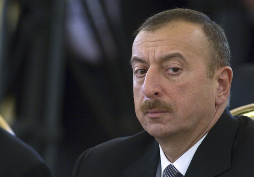 Президент Азербайджана отозвал послов из ряда стран