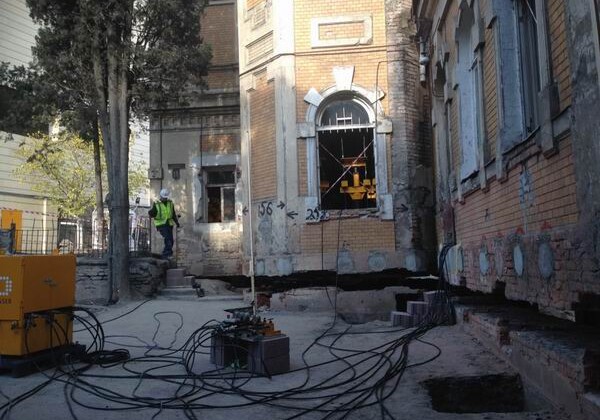 SOCAR восстановит историческое здание в Тбилиси