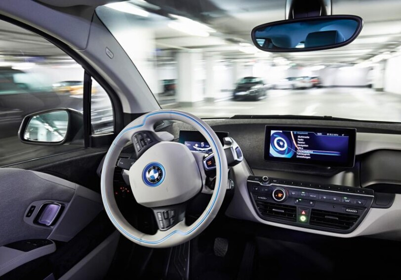 BMW выпустит к своему столетию беспилотный концепт