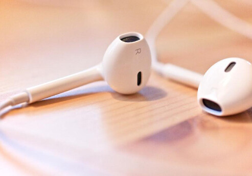 Apple разработала модель беспроводных наушников для iPhone 7