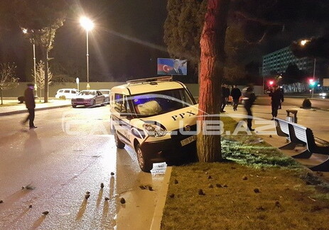 В Баку угнали полицейский автомобиль