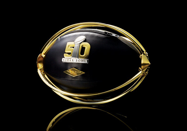 Дизайнеры создали мячи для юбилейного матча Super Bowl (Фото)