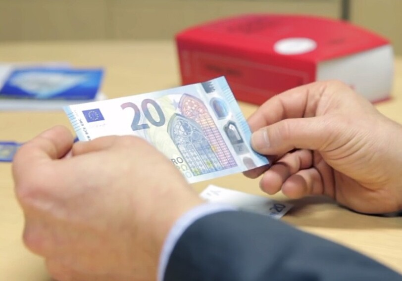 Во Франции сирийский беженец выиграл в лотерее миллион евро