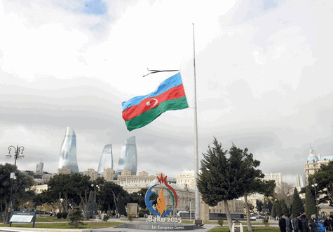 В Азербайджане прошла минута молчания в память о жертвах Кровавого января (Фото)