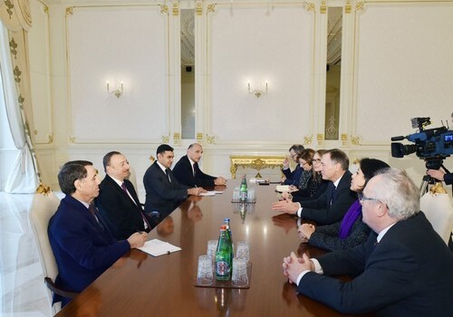 Президент Азербайджана принял делегации Франции и Индонезии (Фото)
