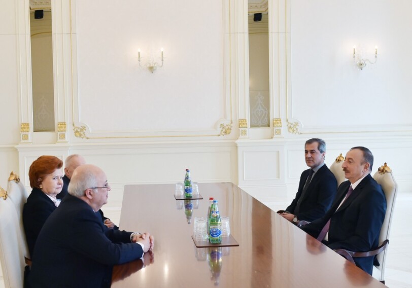 Президент Азербайджана принял сопредседателей Международного центра Низами Гянджеви