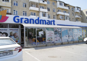 При попытке ограбления магазина ранен сотрудник маркета - в Баку