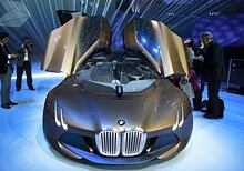 BMW в день своего 100-летия презентовала автомобиль будущего (Видео)