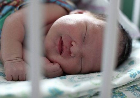Жительнице Баку подкинули новорожденного мальчика