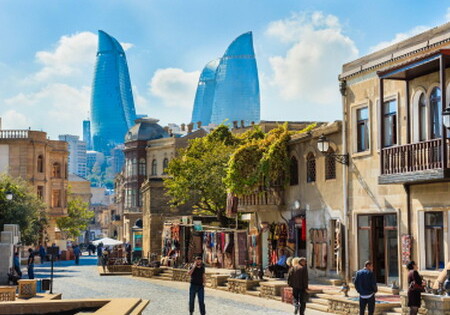 Баку – в Топ-10 городов, популярных у россиян для поездок с детьми на весенние каникулы