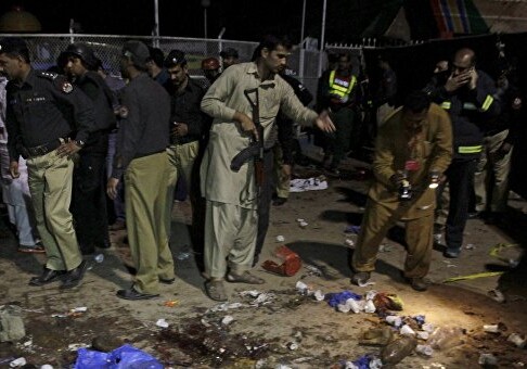 В Пакистане в результате взрыва погибло 65 человек, в основном женщины и дети (Обновлено)