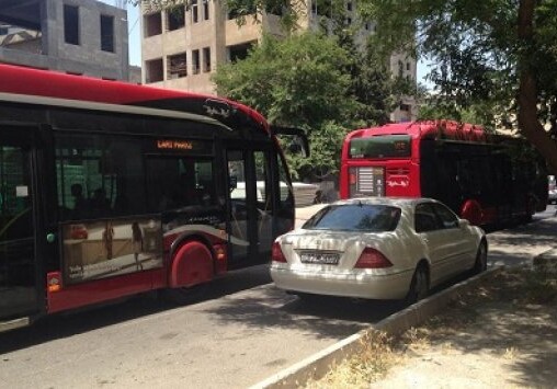 В Баку изменен один автобусный маршрут